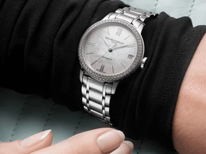 Dal sito degli orologi Baume & Mercier: Classima Lady, raffinato e femminile 